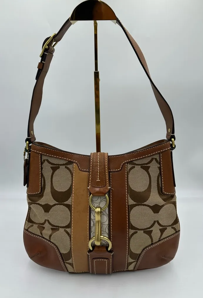 Coach Vintage
Patchwork Shoulder Bag