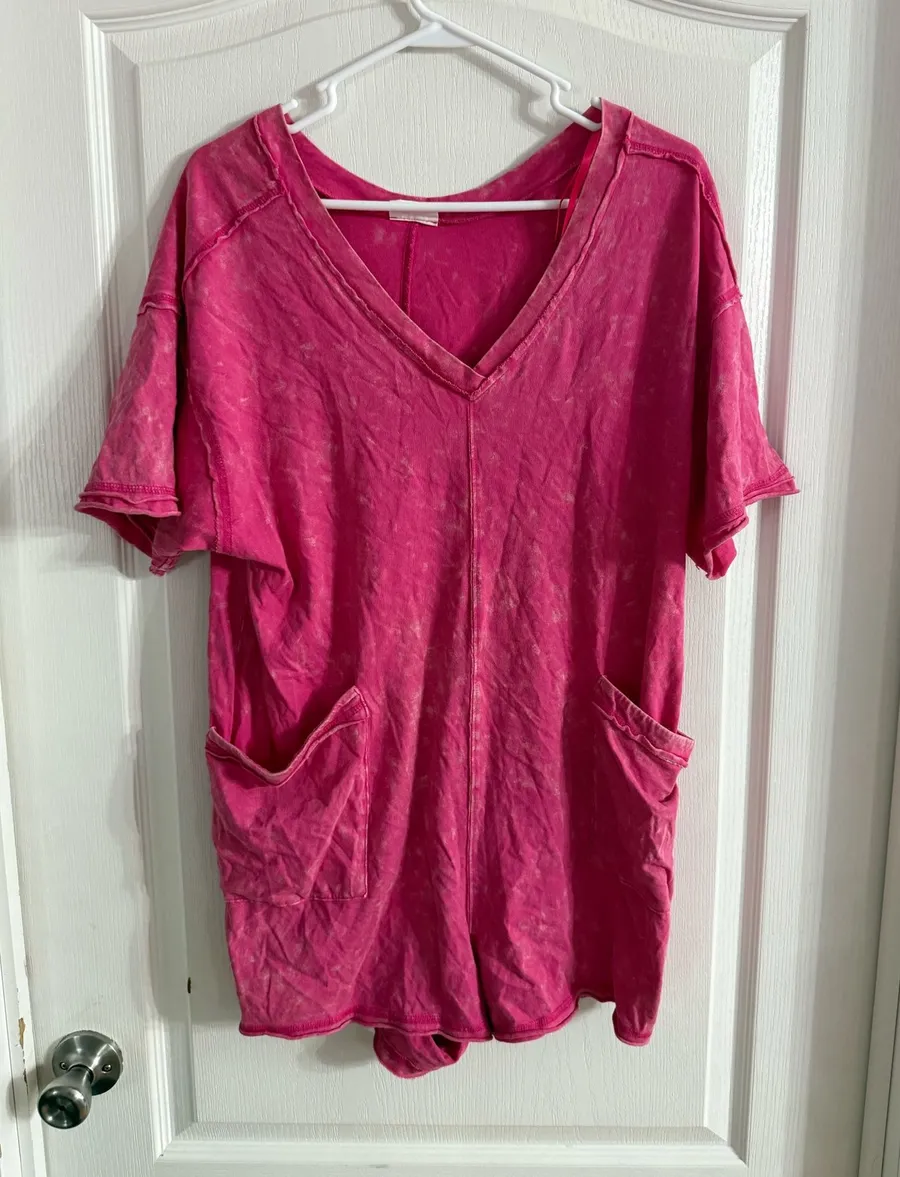 Newin Women’s Pink Short Sleeve Romper Sz S. AP