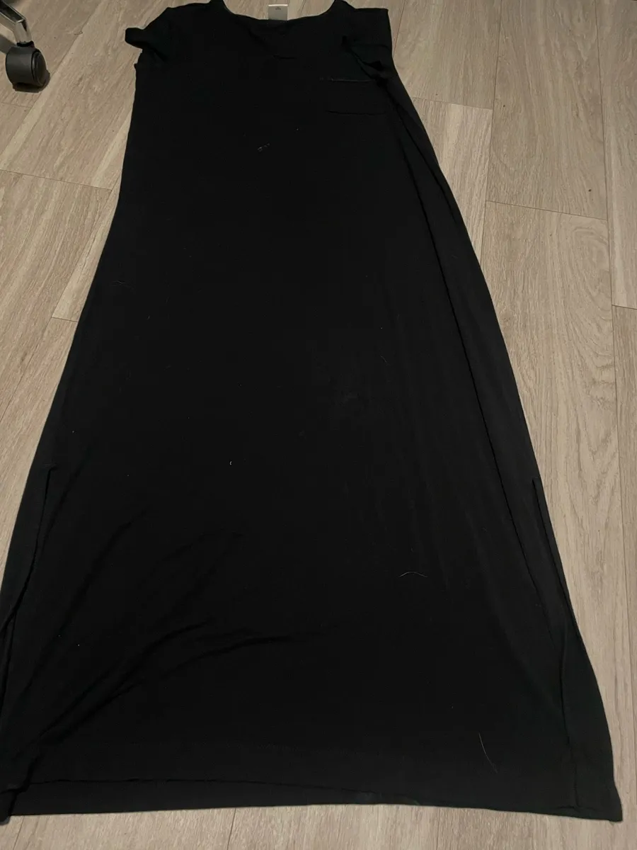 Soma Black Sleeveless Maxi Chemise with Chest Pocket
