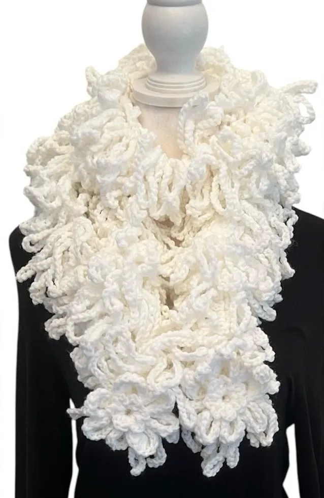 NWT Angelas Designs hand crocheted one of a kind loopy boa scarf White