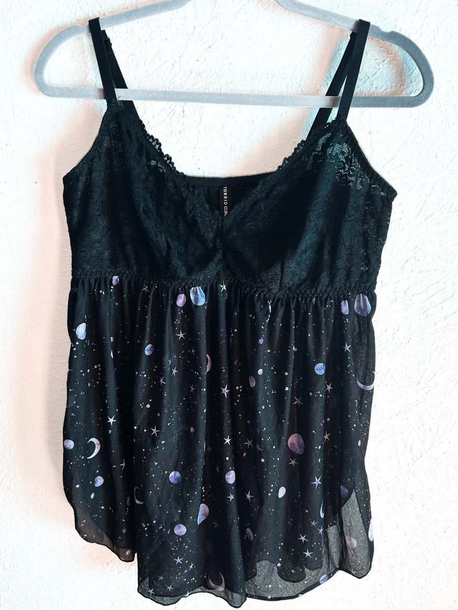 Torrid Celestial Lace Babydoll Cami Top Moon & Stars Print Size 1 Black