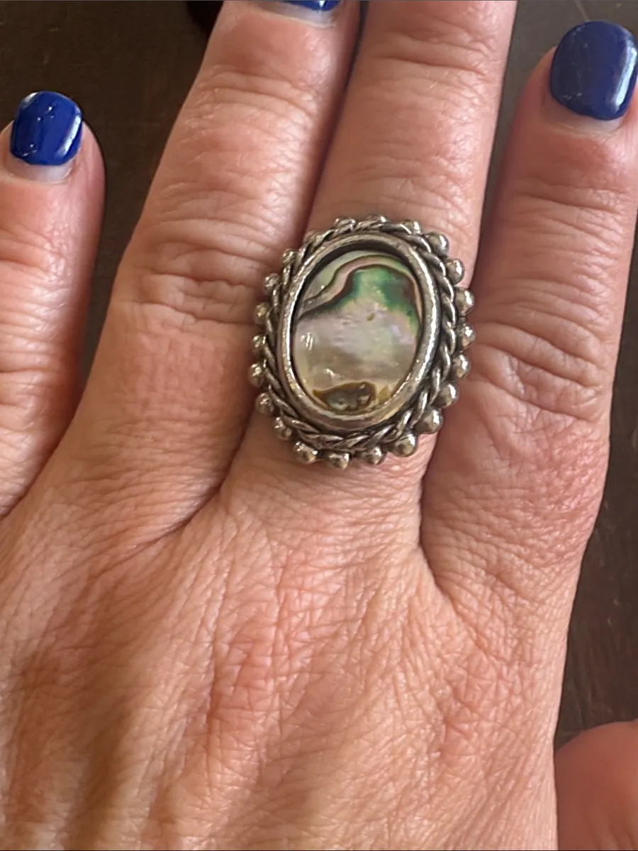 Vintage Abalone Shell Oval Ring Green