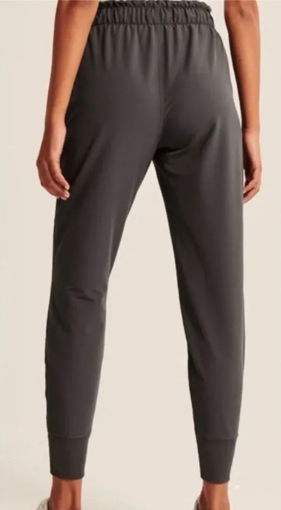 Abercrombie & Fitch Women’s Traveler Joggers Size XL Black Elastic Waist EUC