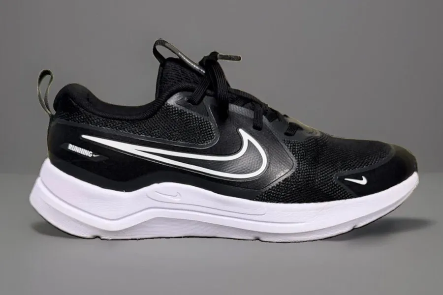 Nike Cosmic HM4402-003 Black/White Women's Sneakers Size 7.5-8