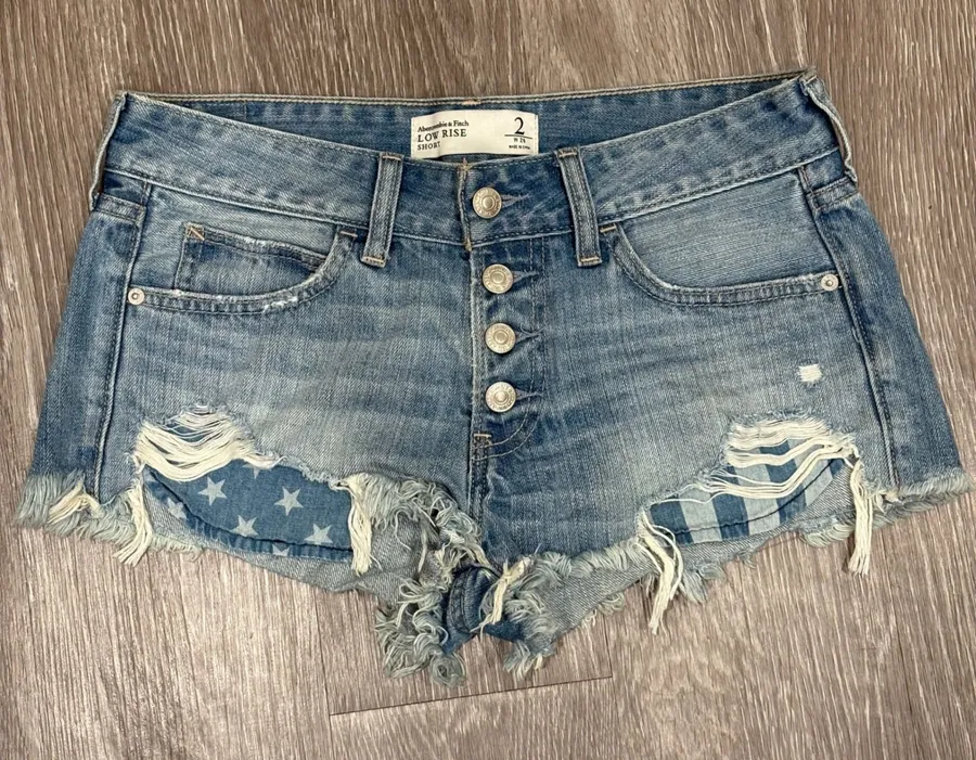 2010s Abercrombie & Fitch Low Rise Distressed Denim Micro Shorts Light Wash 2