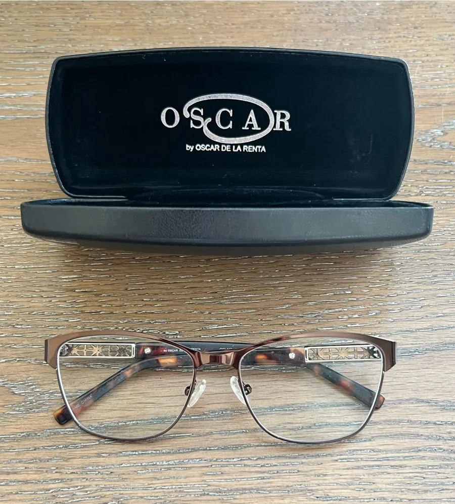 Oscar de la Renta Brown Tortoiseshell Metal-Trim Eyeglasses PRESCRIPTION UNKNOWN
