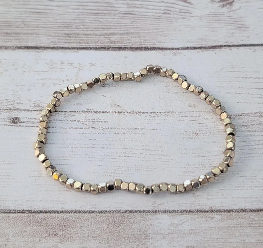 Gold Tone Stretch Bracelet