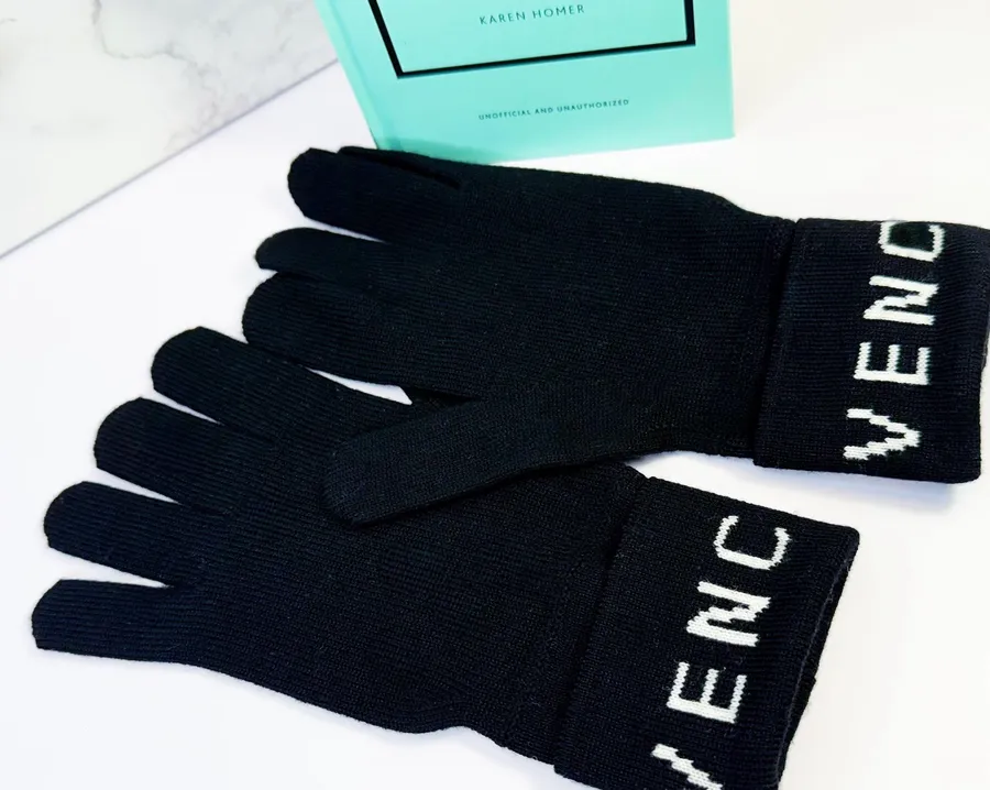 Givenchy Black Logo Knit Gloves