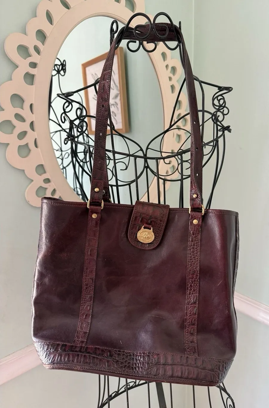 Brahmin Tote Bag Womens Medium Burgundy Good Leather Croc Embossed Vintage