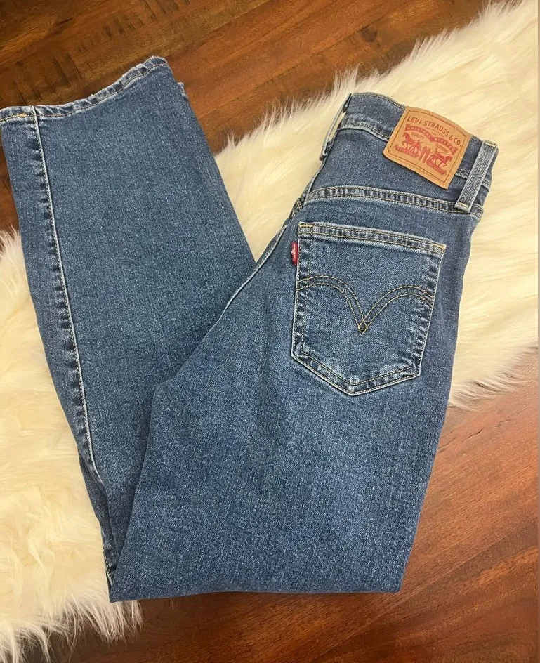 Levi’s Ribcage Straight Ankle Jeans 24 High Rise Button Fly Waterless
