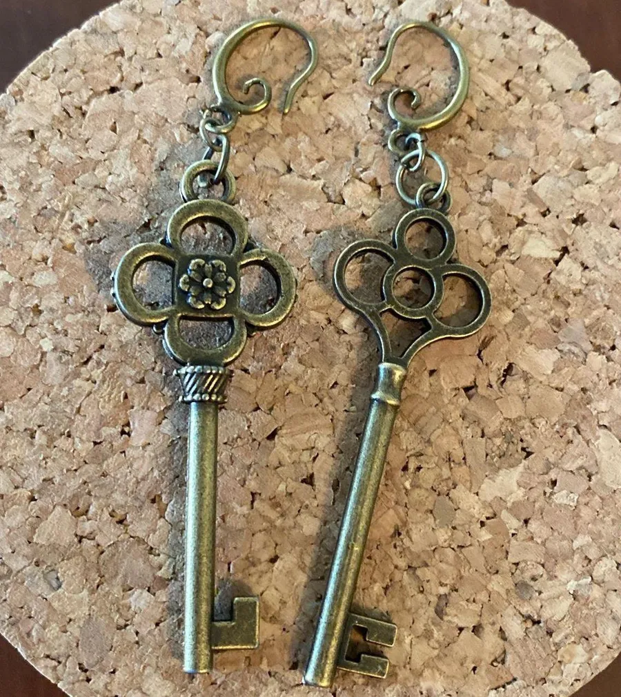 Earrings Antique Vintage Style Keys Gift