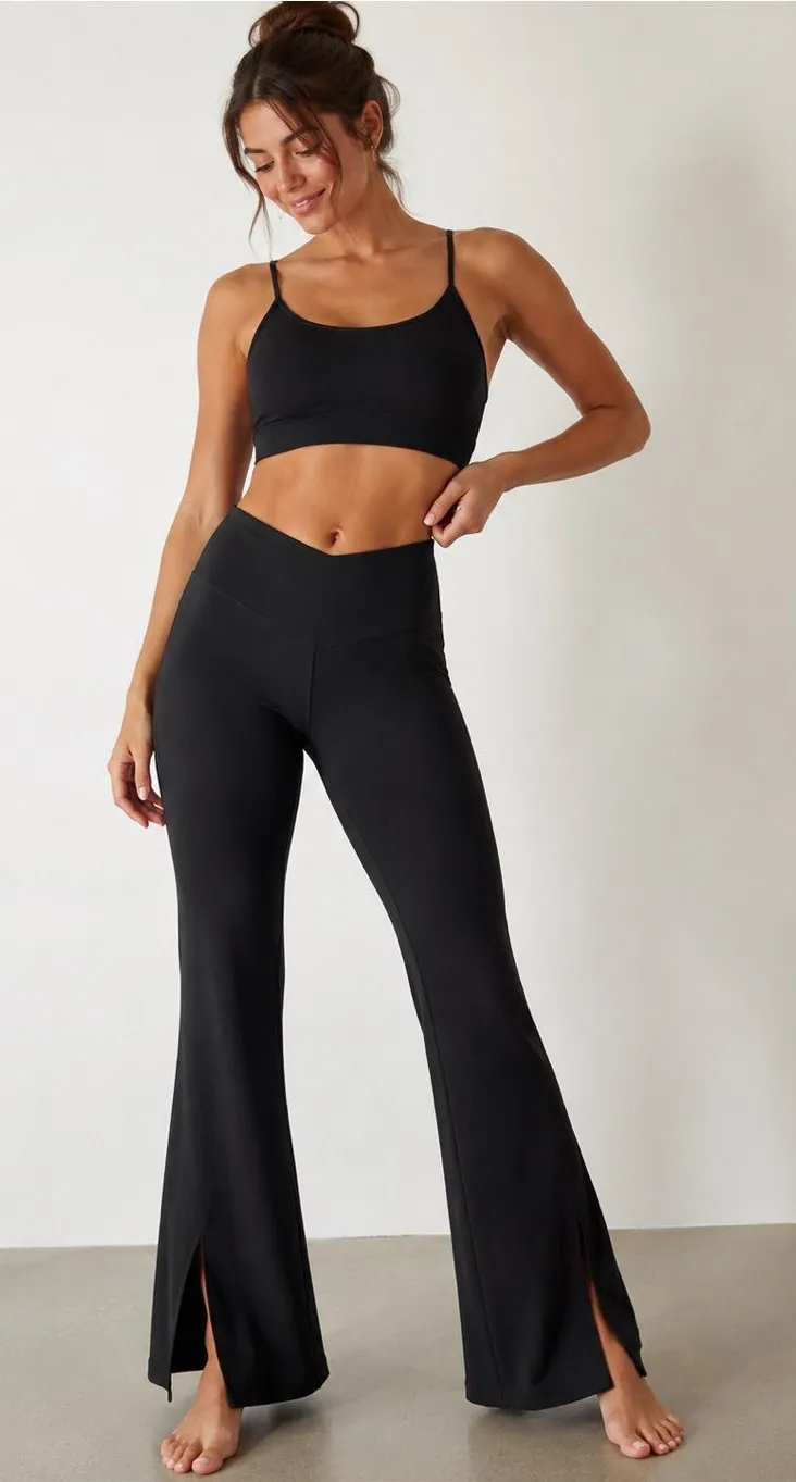 OFFLINE by Aerie Real Me XTRA High Rise Flare Leggings Black M Short Size M
