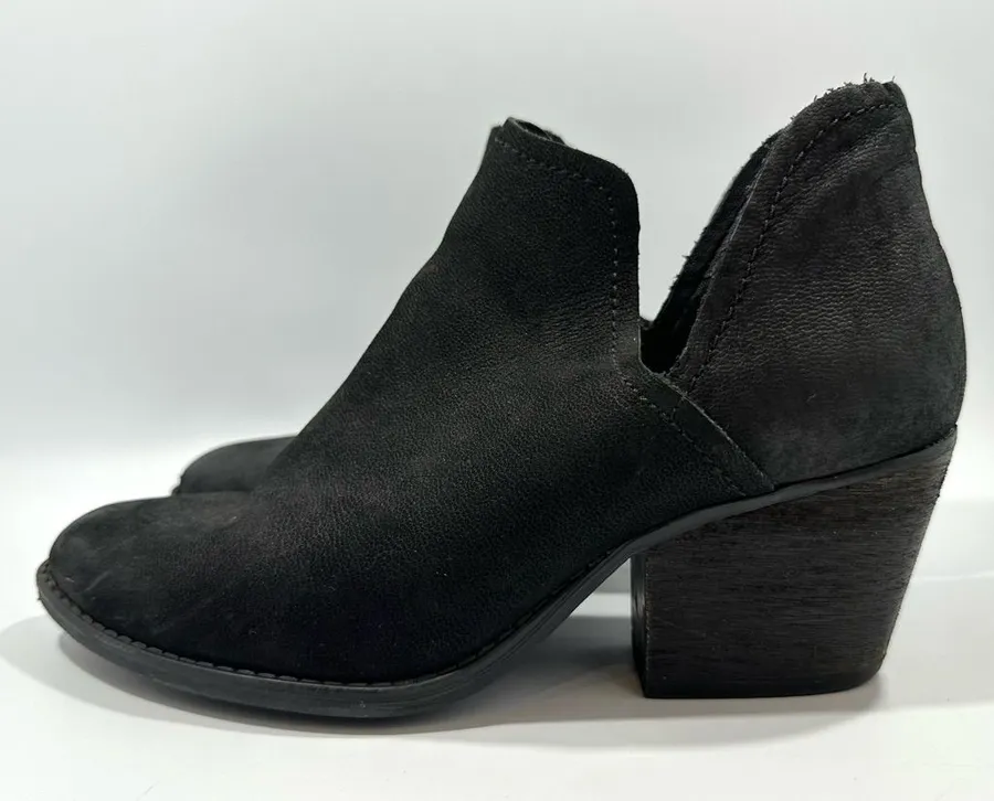 Steve Madden Adelphie Black Distressed Nubuck Leather Booties 8.5 M Boho Grunge