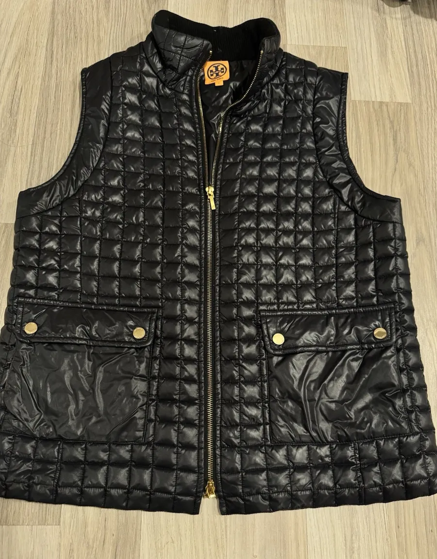 TORY BURCH Pink Quilted Puffer Jacket Vest Gold LOGO Snap Buttons Size Large