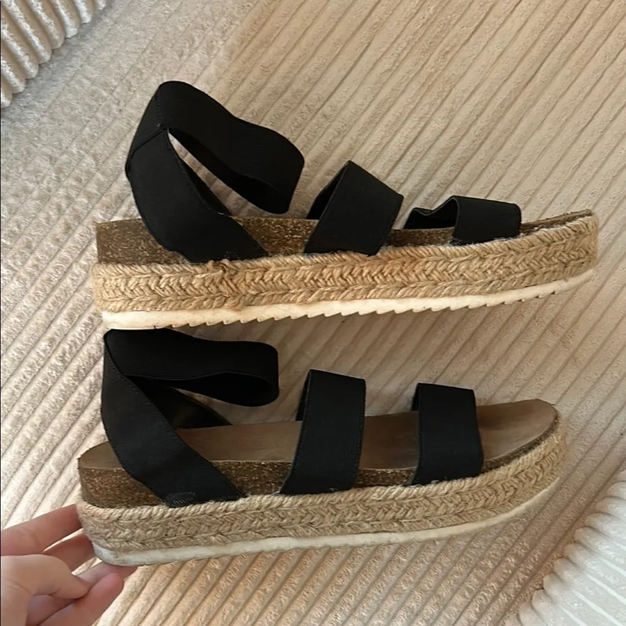 Time and Tru Black Shoes with Adjustable Straps Size 8