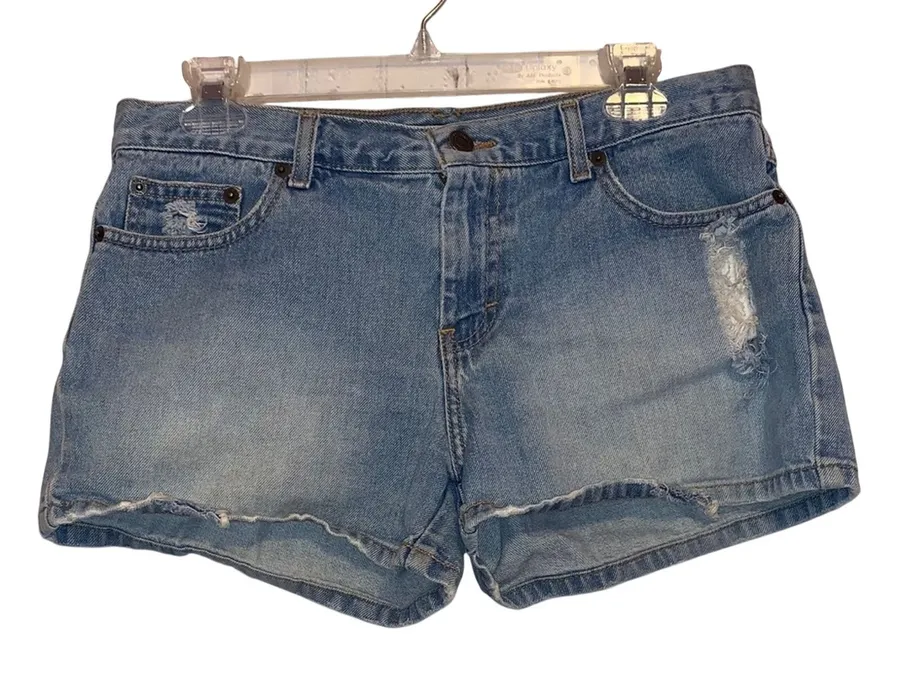 American Eagle Outfitters Distressed Denim Shorts 6 Light Wash Jean Shorts