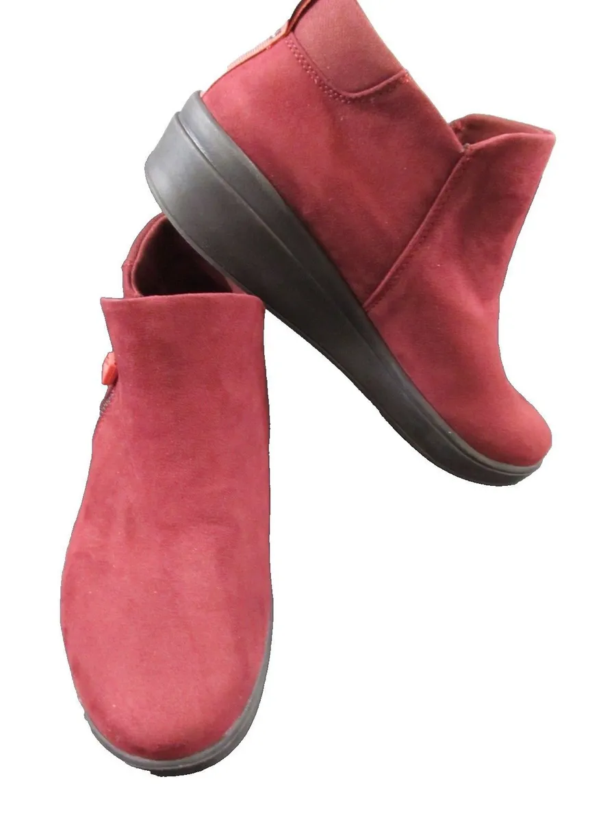 Ryka Women’s Lyrical Ankle Boot Burgundy Size 7.5 Slip On Zip Comfort