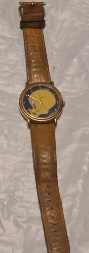 1994 Armitron Women's Watch Tweety Bird Warner Brothers Gold Analog Works