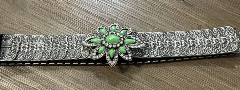 Vintage Green Flower Accent Women's Silver