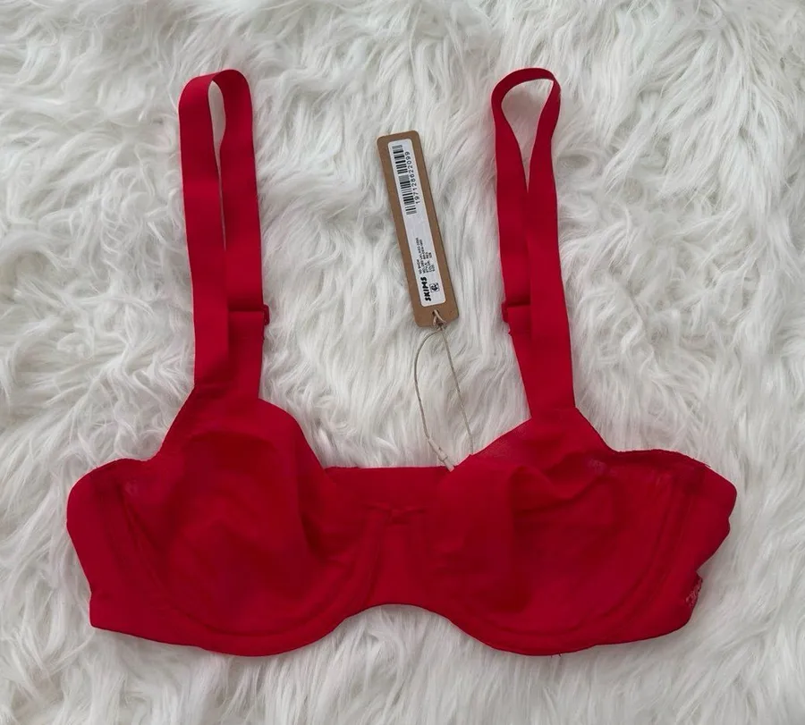 Skims No Show Unlined Demi Bra Red Size 30B