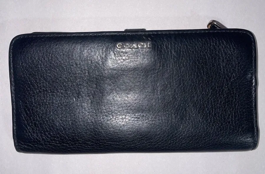 Coach Slim Zip Wallet Black Leather Large Minimalist Quiet Luxury Neutral