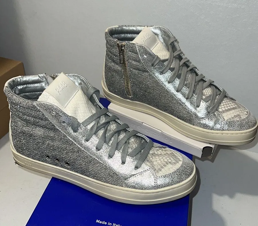 Pre-loved Skate Molly Sneakers grey casual classic stylish chic