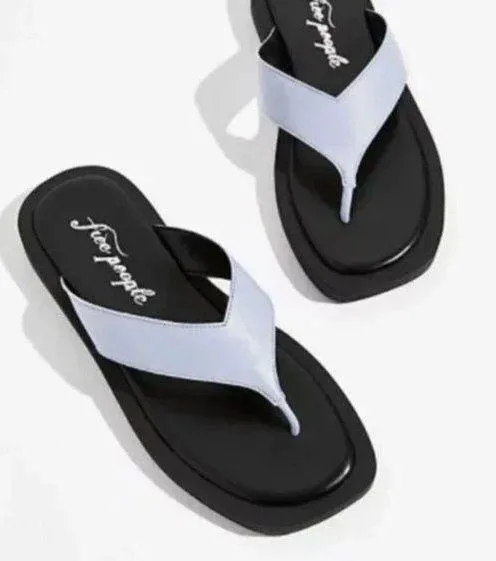 Free People Waverly Thong Sandal in Lavender Sz Eu 38 Sz US 7.5