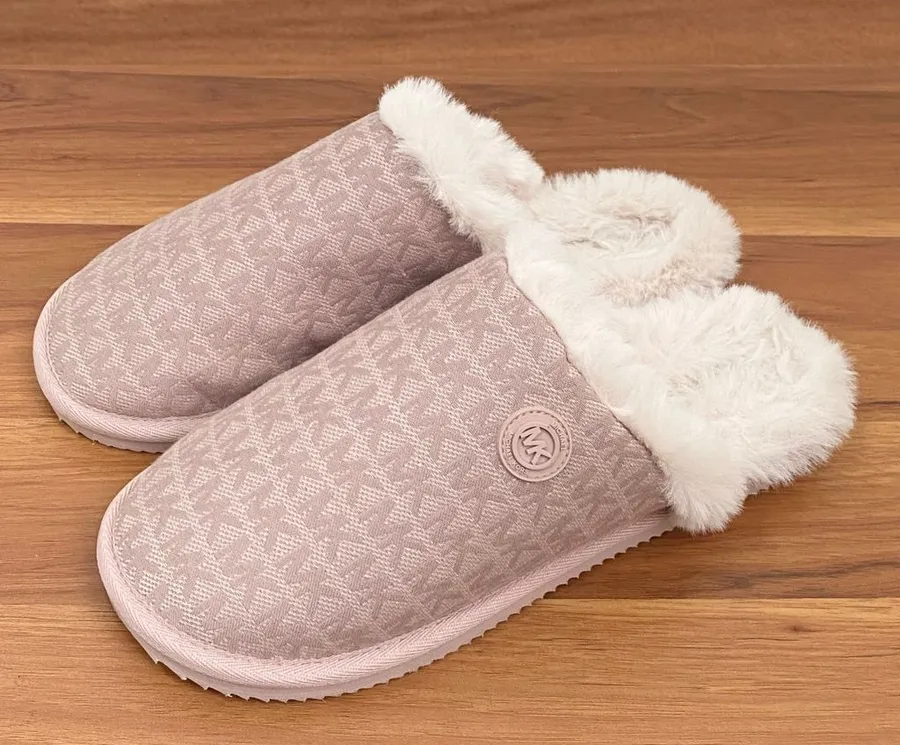 MICHAEL Michael Kors Janis Slipper Jacquard Print Soft Pink Fur Slippers 8/9?