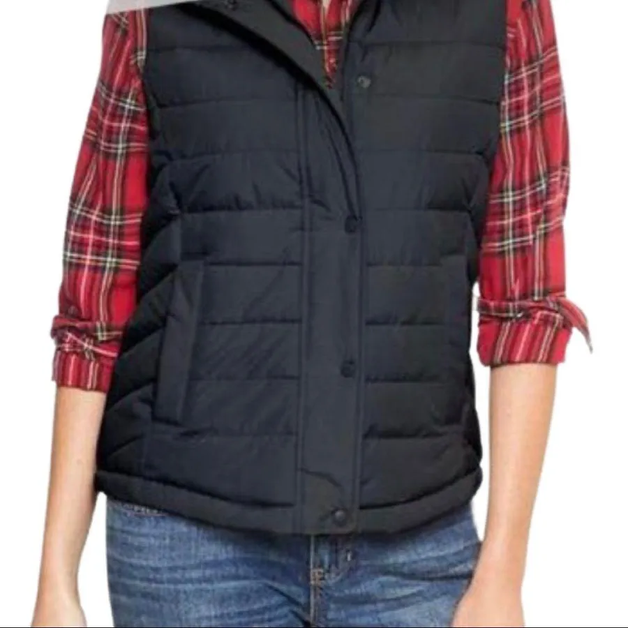 GAP Women’s Black Warmest Puffer Vest XS