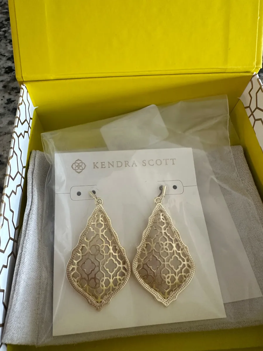 Kendra Scott Earrings Gold