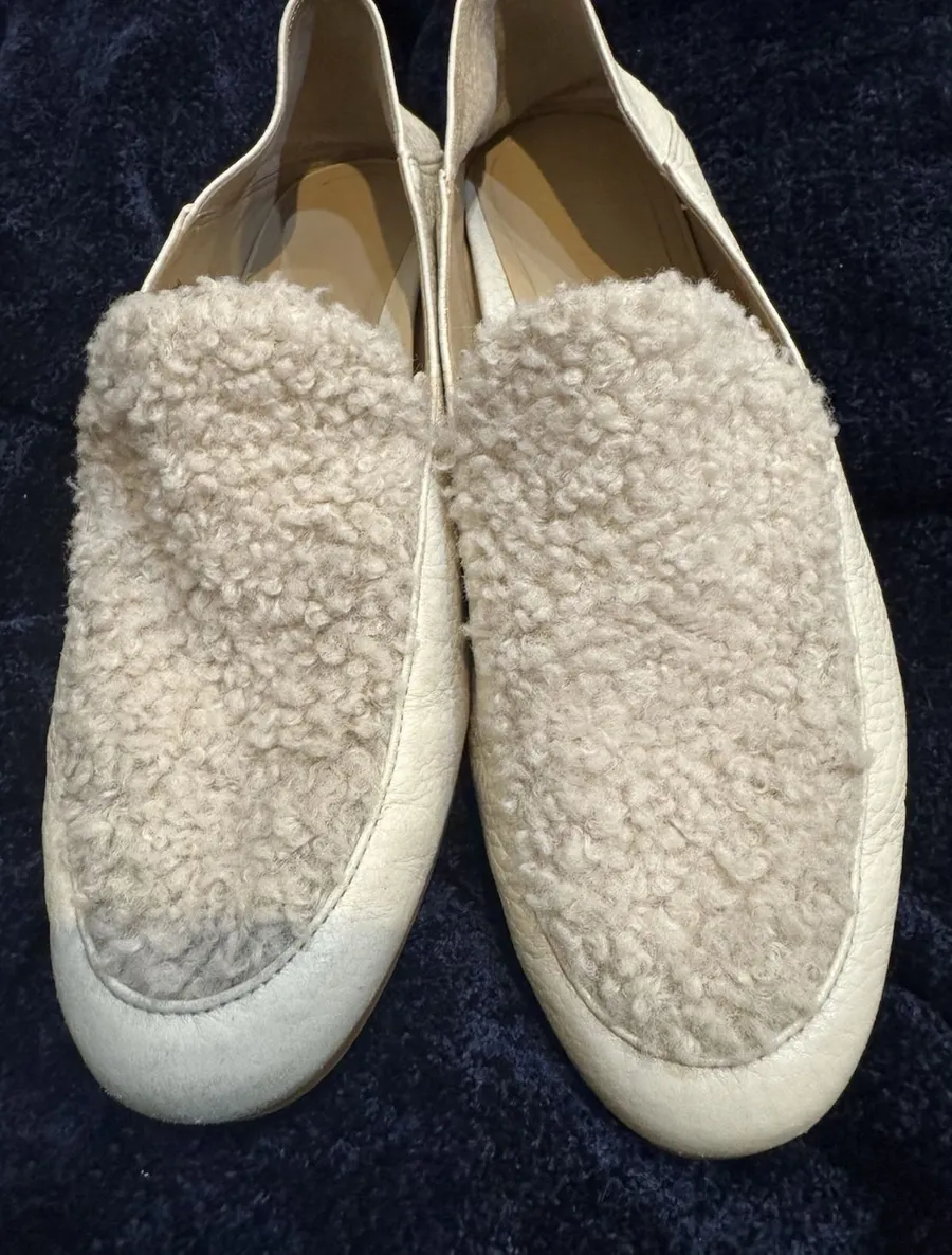 Vionic Frieda Ivory Slip On Leather Faux Fur Upper Loafers Womens Size 7 Artsy