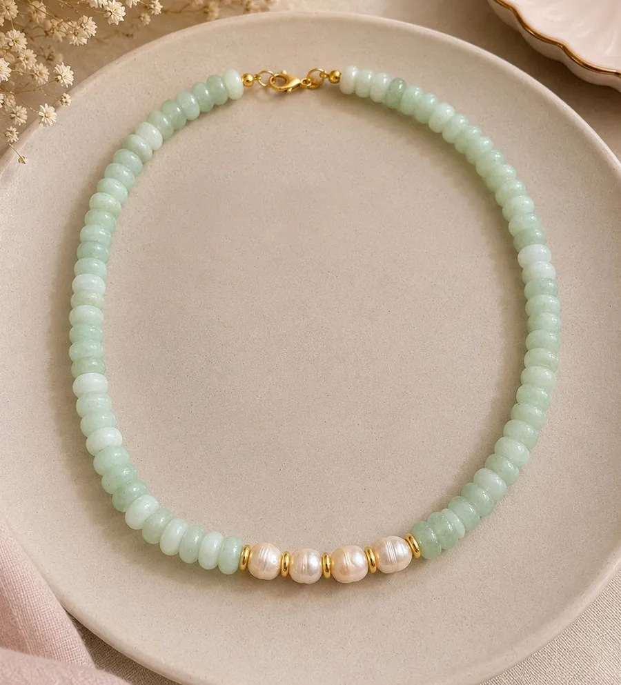 Handmade mint green gemstone & freshwater pearl necklace ✨