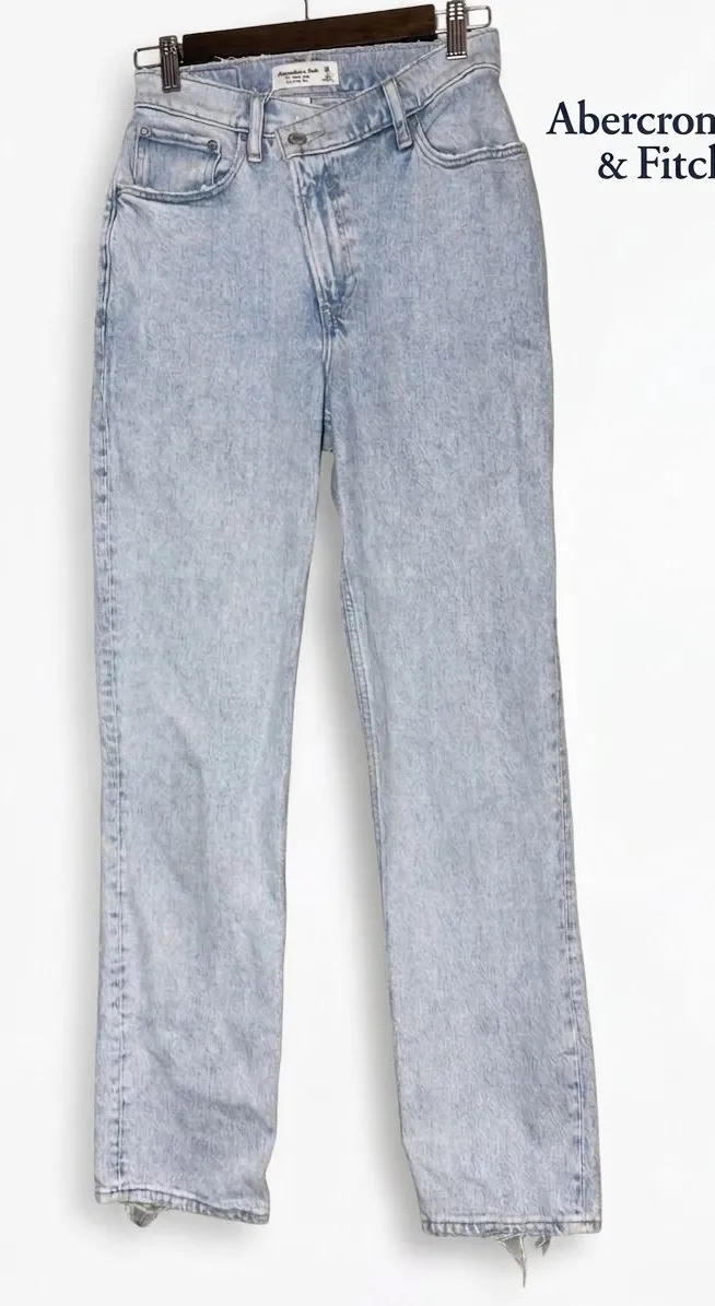 Abercrombie & Fitch The '90s Straight Ultra High Rise Curve Love Jeans size 26