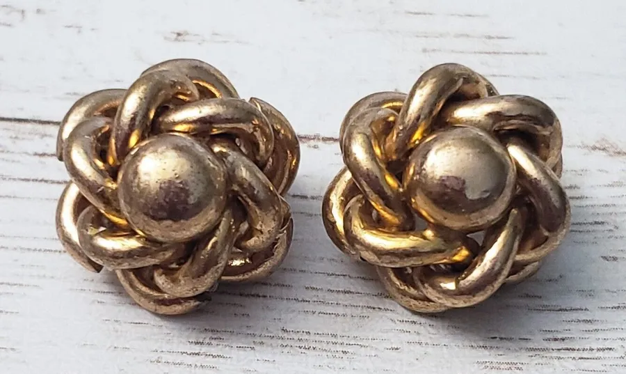 Vintage Clip On Earrings
