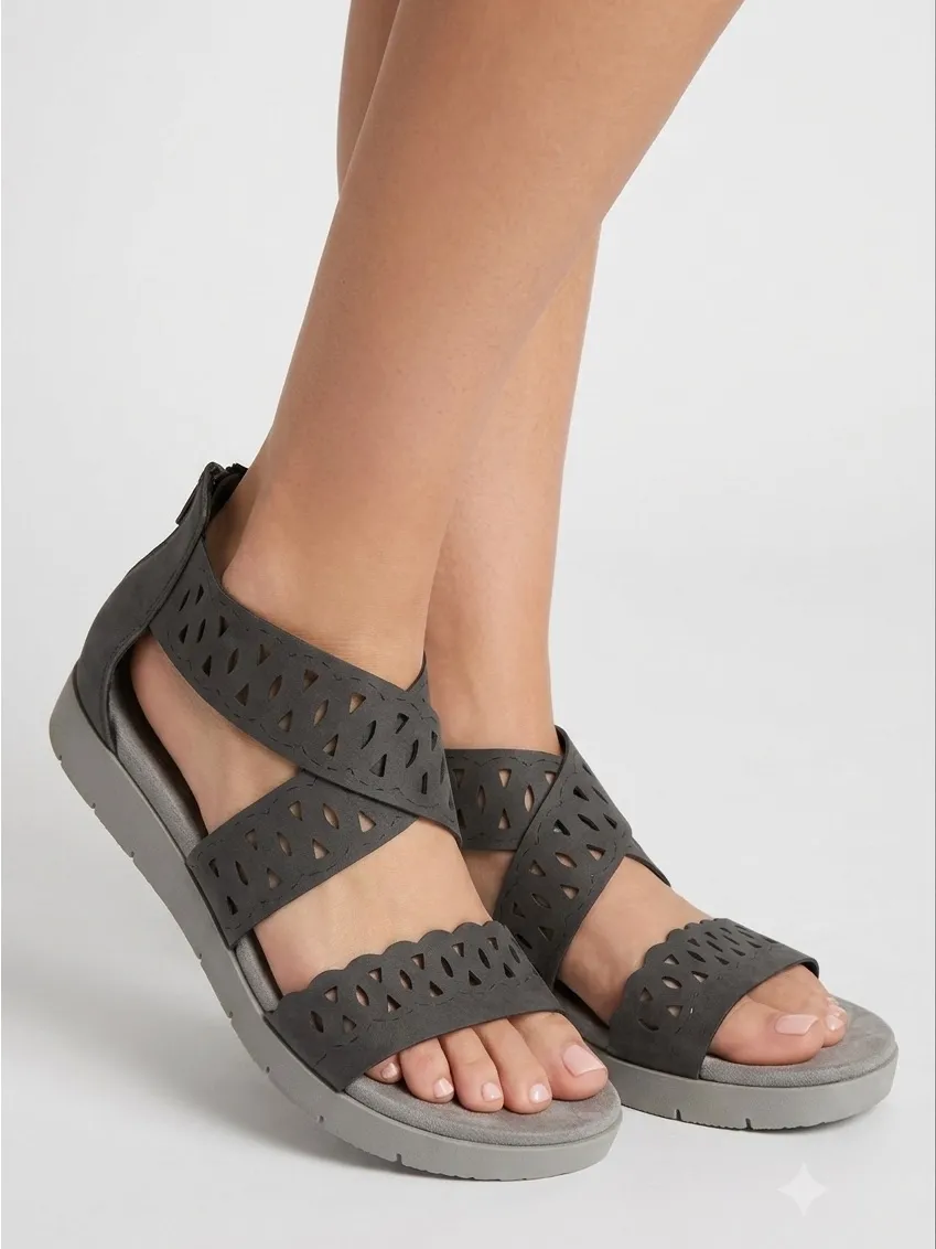 Yuu Phoria Womens Indy Open Toe Cross Strap Zipper Back Casual Sandals Size 12M Black