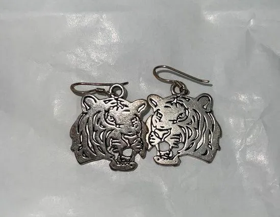 NWOT tiger dangle earrings