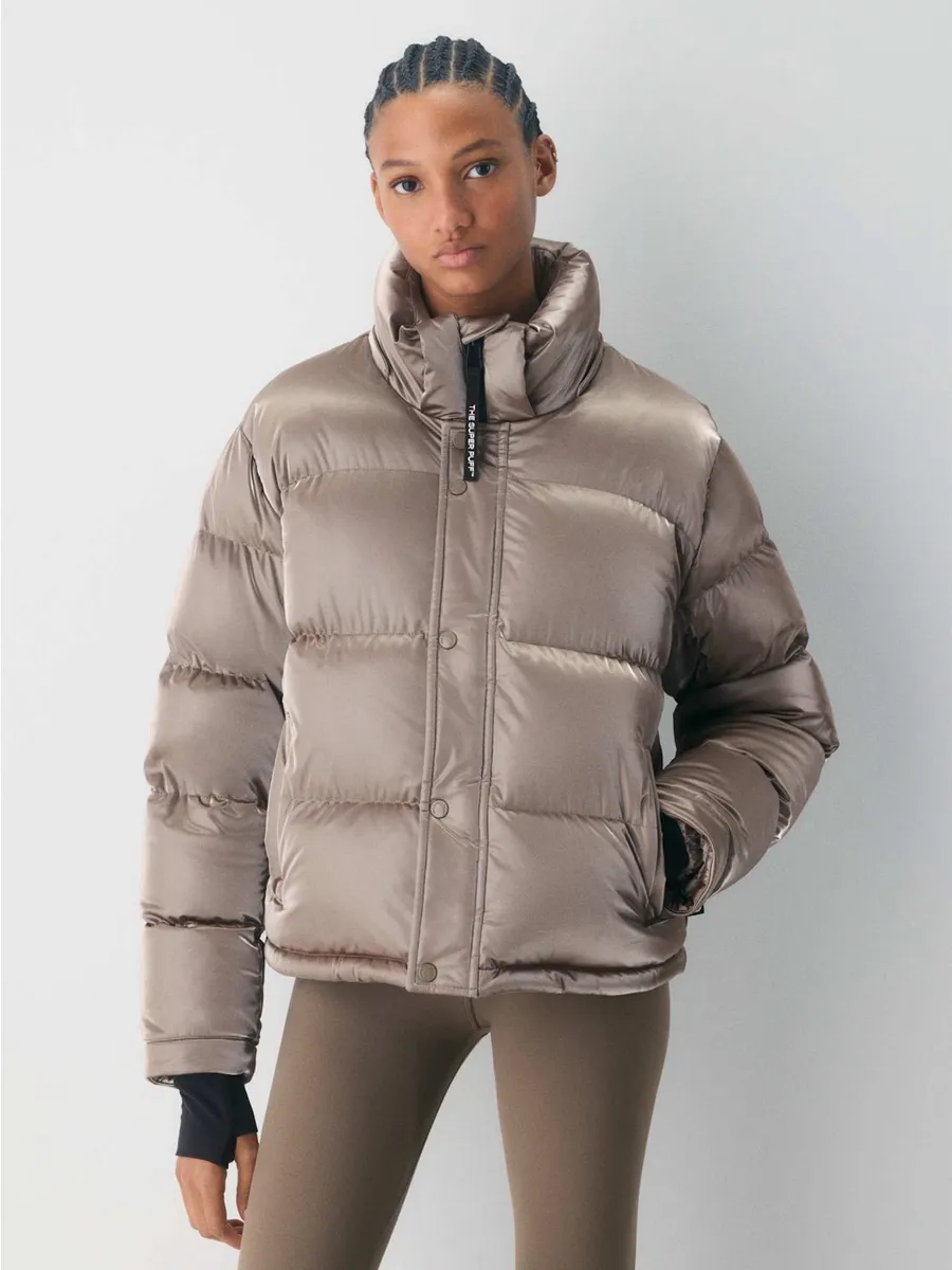 Aritzia The Super Puff Shorty Liquid Shine woman's jacket size 2xs relaxed fit