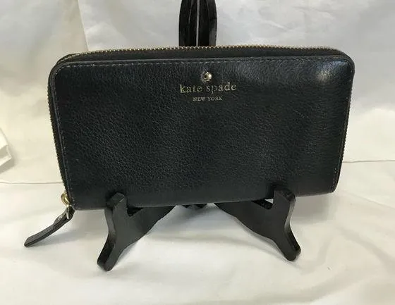 Kate Spade New York Continental Black Zip Around Wallet EUC