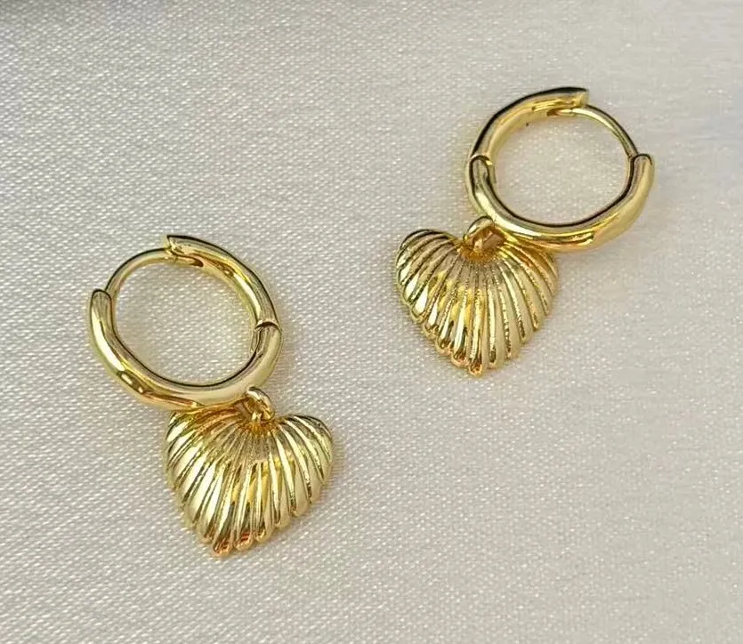 Love Heart Dangle Drop Earrings for Women Seashell Texture Design Gold