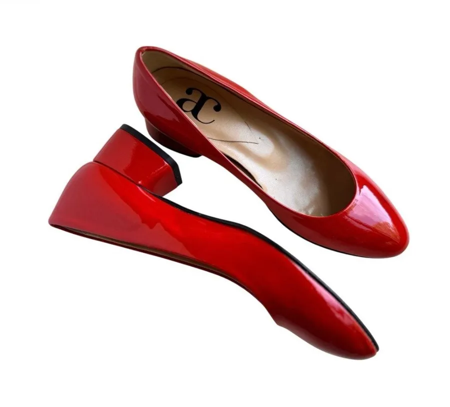 Andrea Carrano Fibbieta Red Patent Leather Pointed Toe Pumps Heels EU 38 Size 8