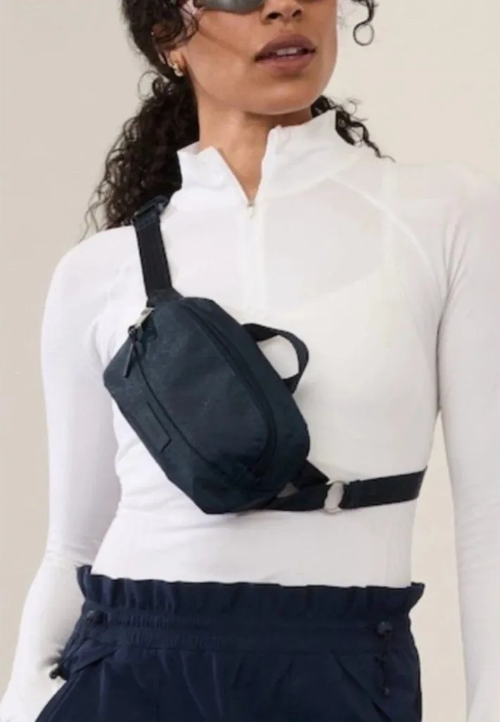Athleta Excursion Crossbody Belt Bag Waist Purse Dark Navy Blue