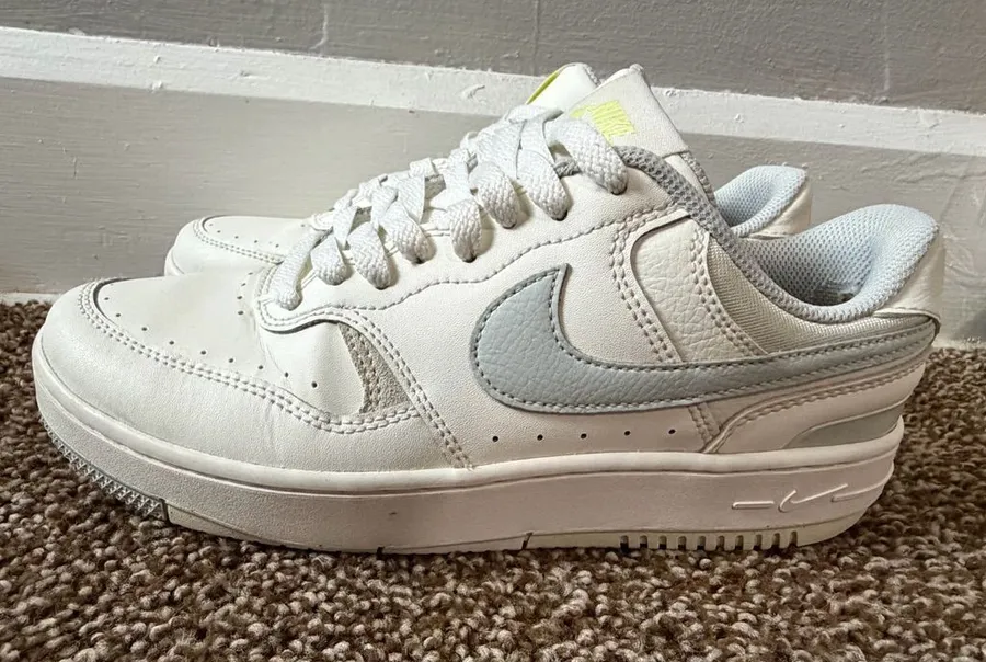 Nike Gamma Force White Phantom Light Bone Women's Size 8.5 DX9176-107