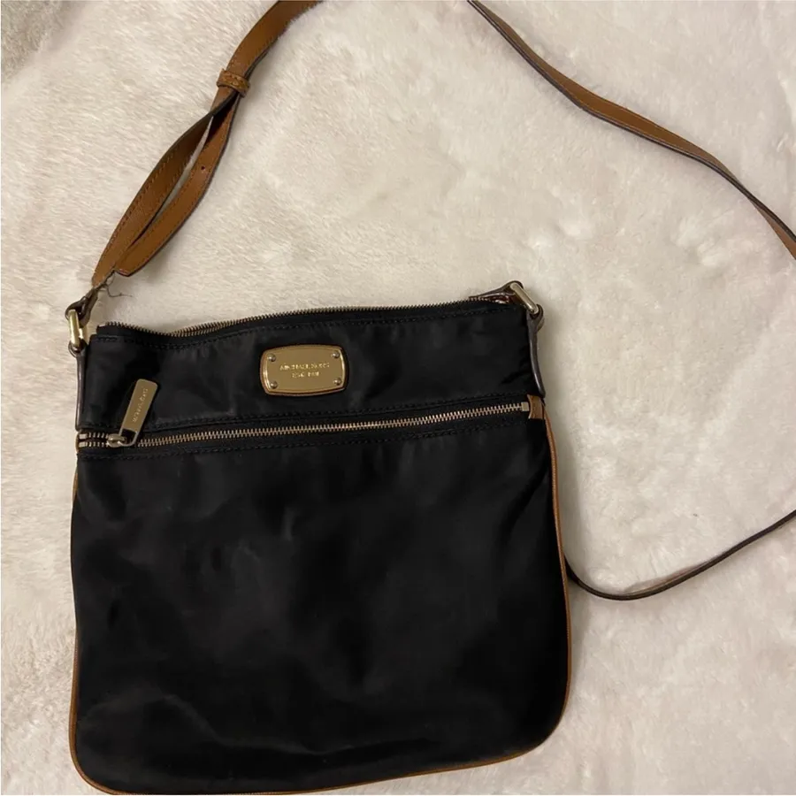michael kors side bag