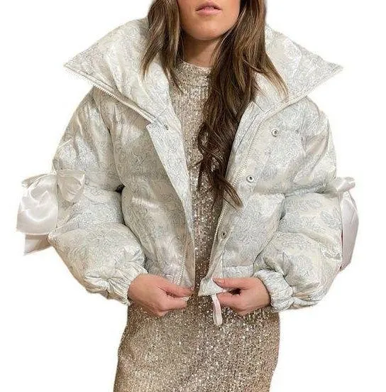 Selkie Marshmallow Puffer Cropped Puffy Coat Size XS