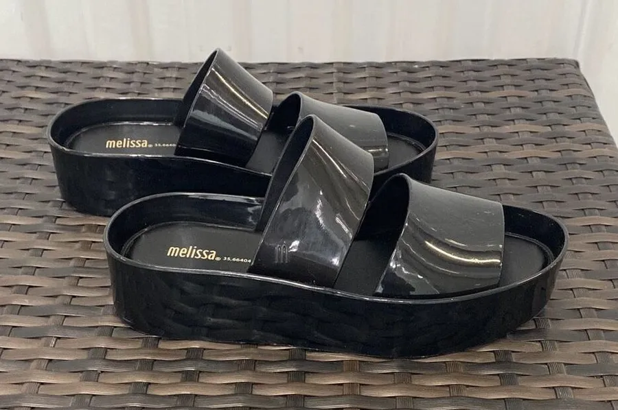 Melissa’s Y2K chunky platform sandals women’s size 6