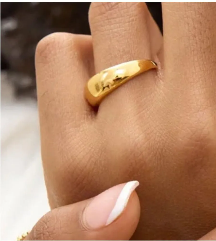 gold tone chunky ring size 7