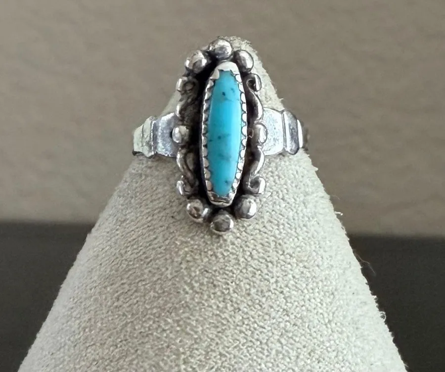 Vintage Sterling Silver Turquoise Ring Southwestern Navajo