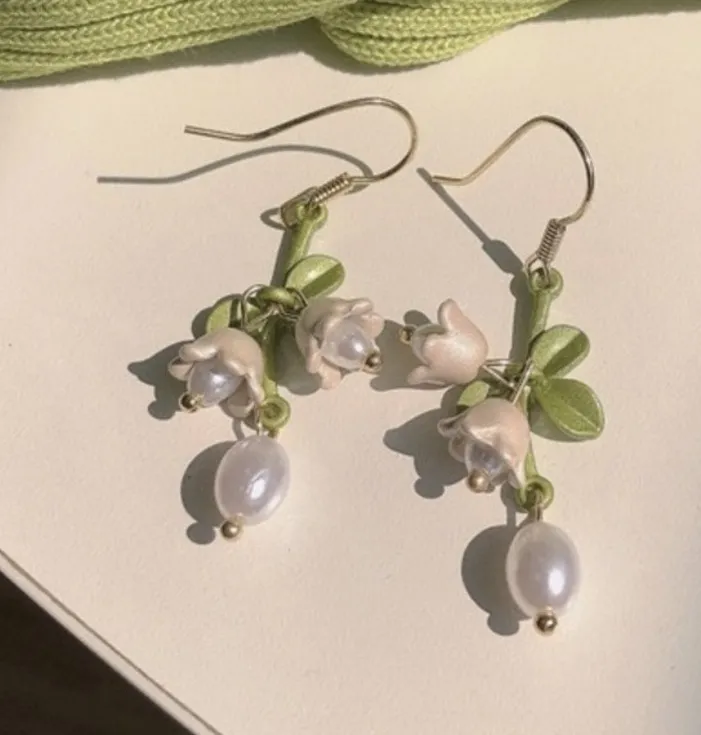 Elegant Flower Dangle Drop tarrings for Women, Pearl Earrings, Flower Earrings Gold
