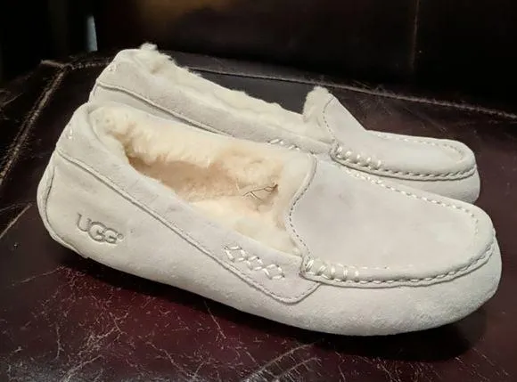 Ugg | Ansley Slipper | Tan | Size 5 | New