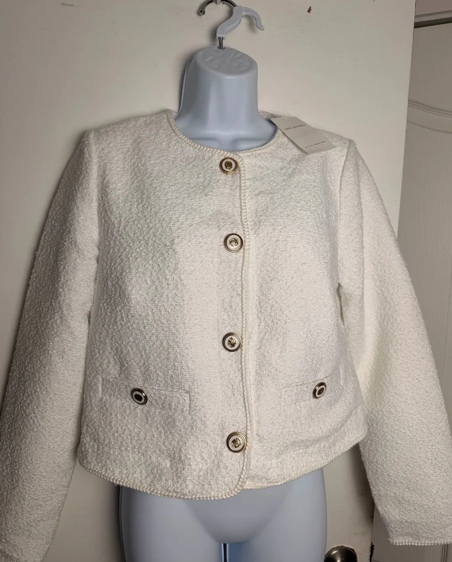 Cream Bouclé Round